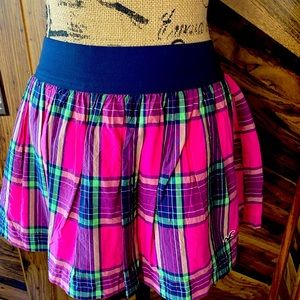 Hollister plaid skirt size Medium- excellent condition